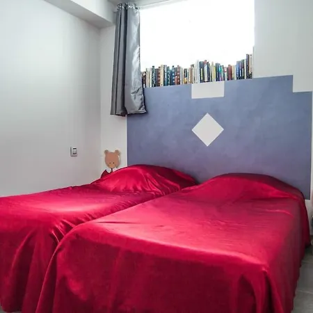 Appartement Avec Jardin Interieur 4 Pers Centre Ville Nemours Buitenkant foto