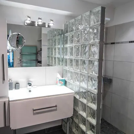Appartement Avec Jardin Interieur 4 Pers Centre Ville Nemours Buitenkant foto